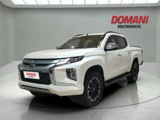 MITSUBISHI L200 TRITON 2.4 16V TURBO DIESEL SPORT HPE CD 4P 4X4 AUTOMÁTICO